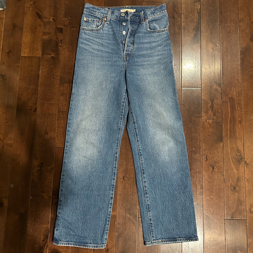 LEVI’s ribcage straight size 26